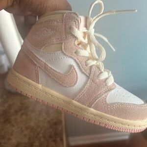 Washed Pink Jordan 1 8C